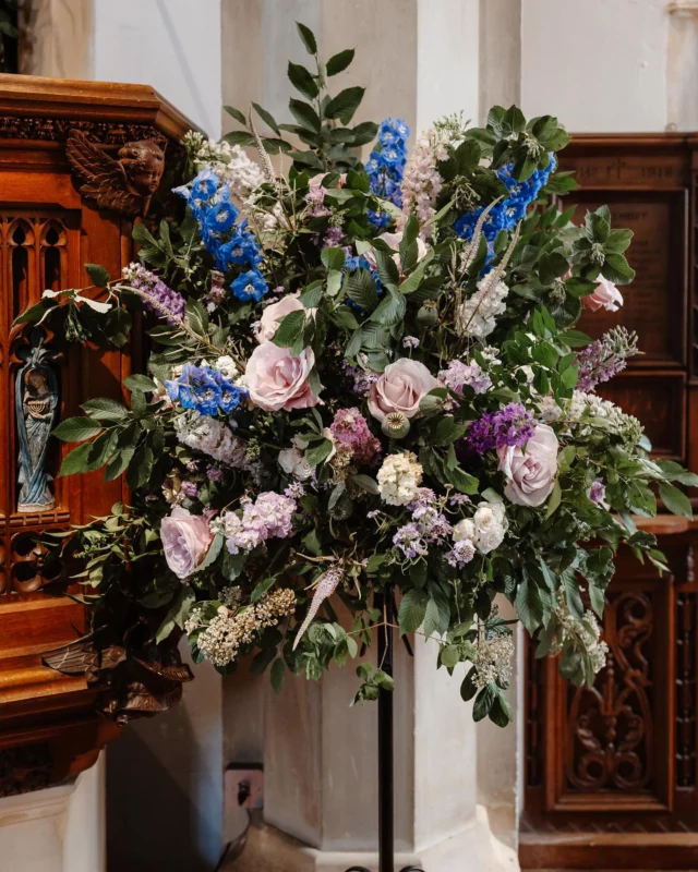 A very English church pedistal! #churchwedding